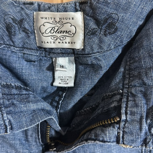 White House Black Market Women’s Blue Denim Shorts - Picture 4 of 5